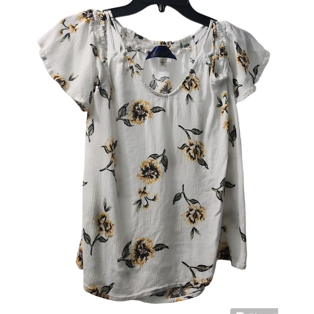 Blue Rain Floral Print Top Ruffle Short Sleeve Blouse Casual White Size S